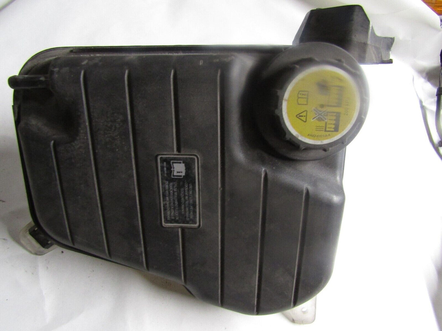 JAGUAR XF X250 2.2 Diesel Coolant Expansion Tank