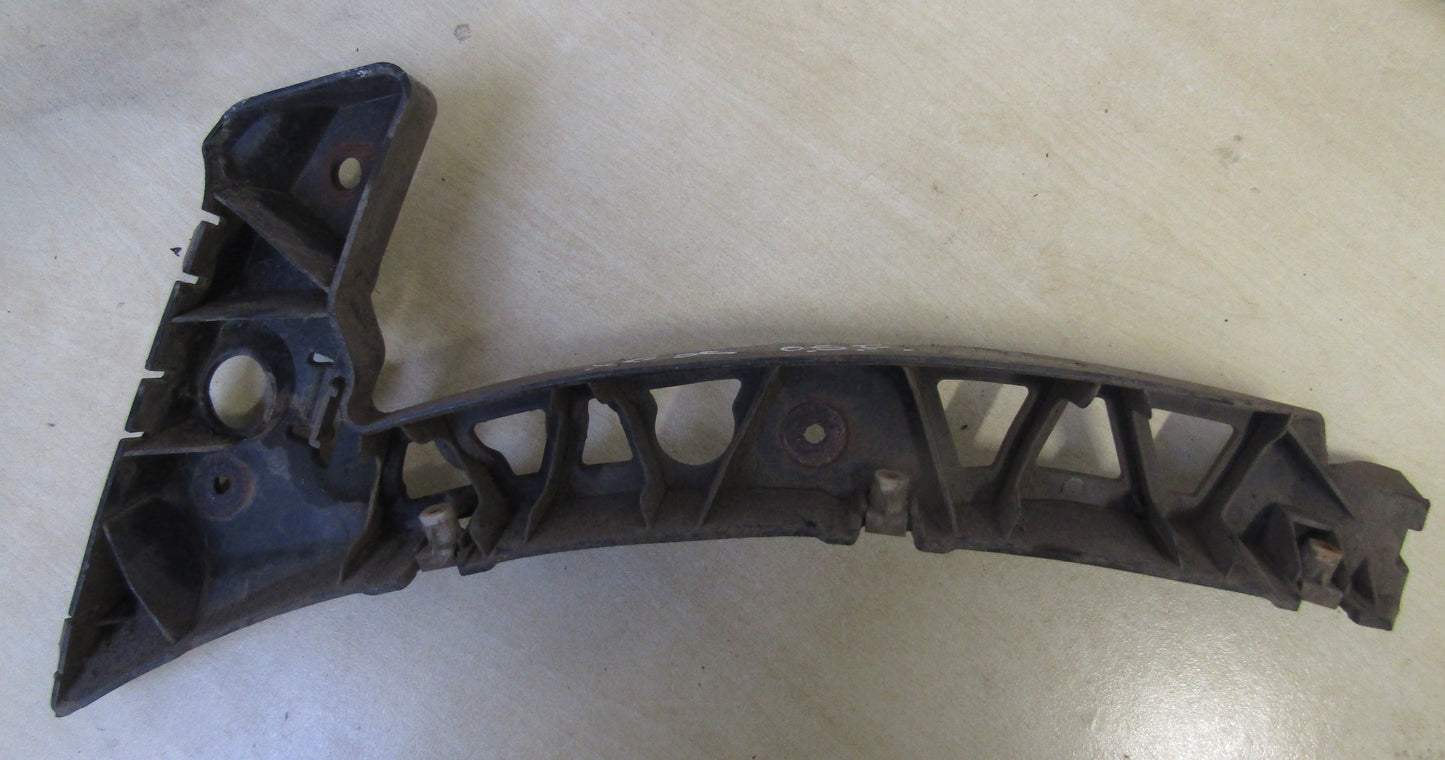 Jaguar XF Front Right Drivers O/S/F  Bumper Mounting Bracket 2008