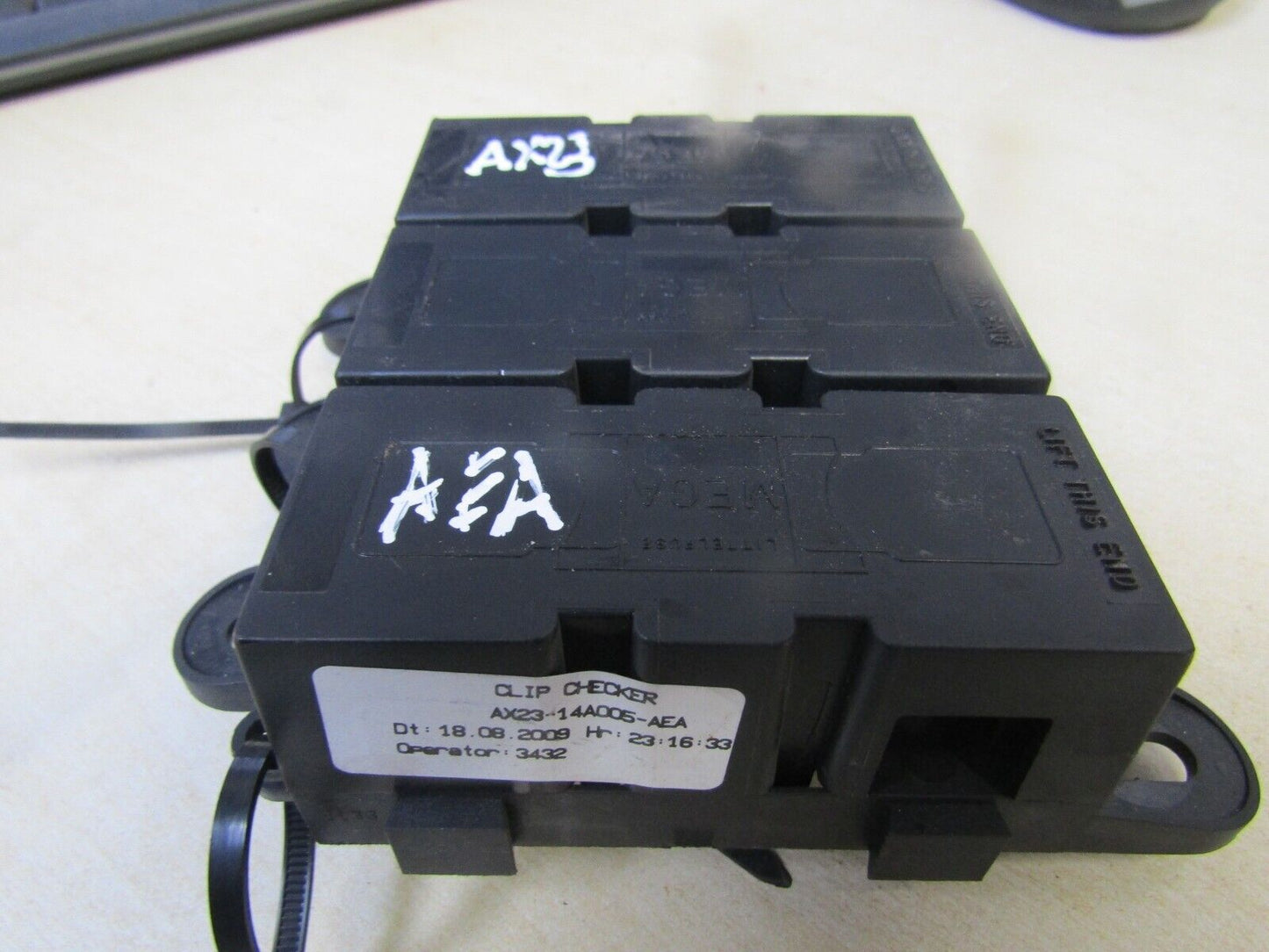 JAGUAR XF 3.0 DIESEL BATTERY MAIN TERMINAL FUSE BOX AX23-14A005-AEA 2007 - 2011