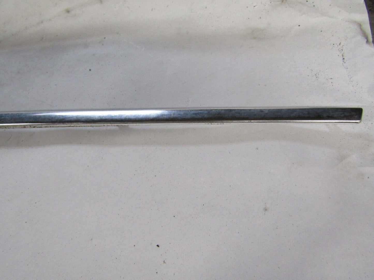 JAGUAR X TYPE ESTATE REAR RIGHT BODYSIDE GLASS WINDOW FINISHER TRIM CHROME -