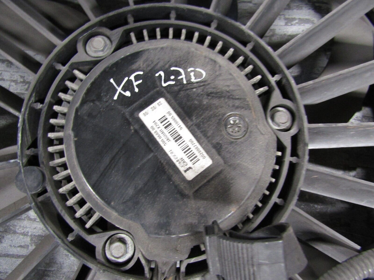 JAGUAR XF X250 2.7 DIESEL ENGINE RADIATOR COOLING FAN 4R83-8C607-CB 2008-2009
