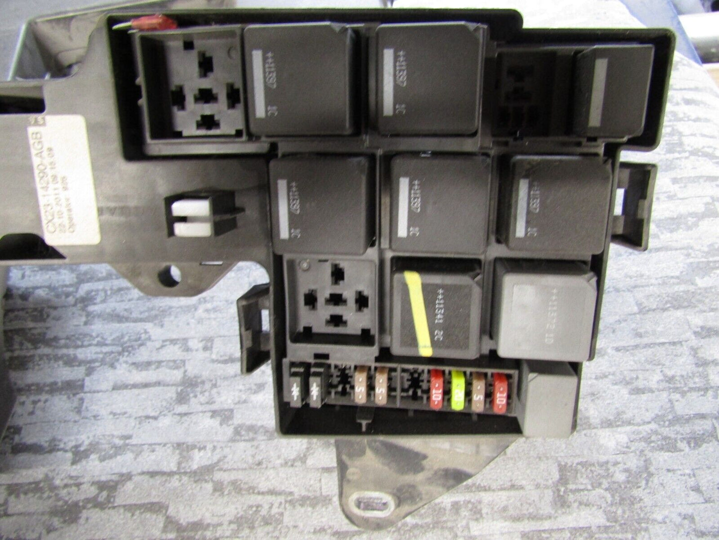 JAGUAR XF X250 2.2 DIESEL ENGINE BAY FUSE BOX CX23-14290-AGB