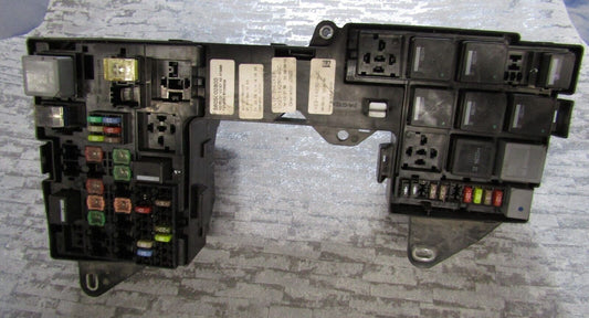 JAGUAR XF X250 2.2 DIESEL ENGINE BAY FUSE BOX CX23-14290-AGC