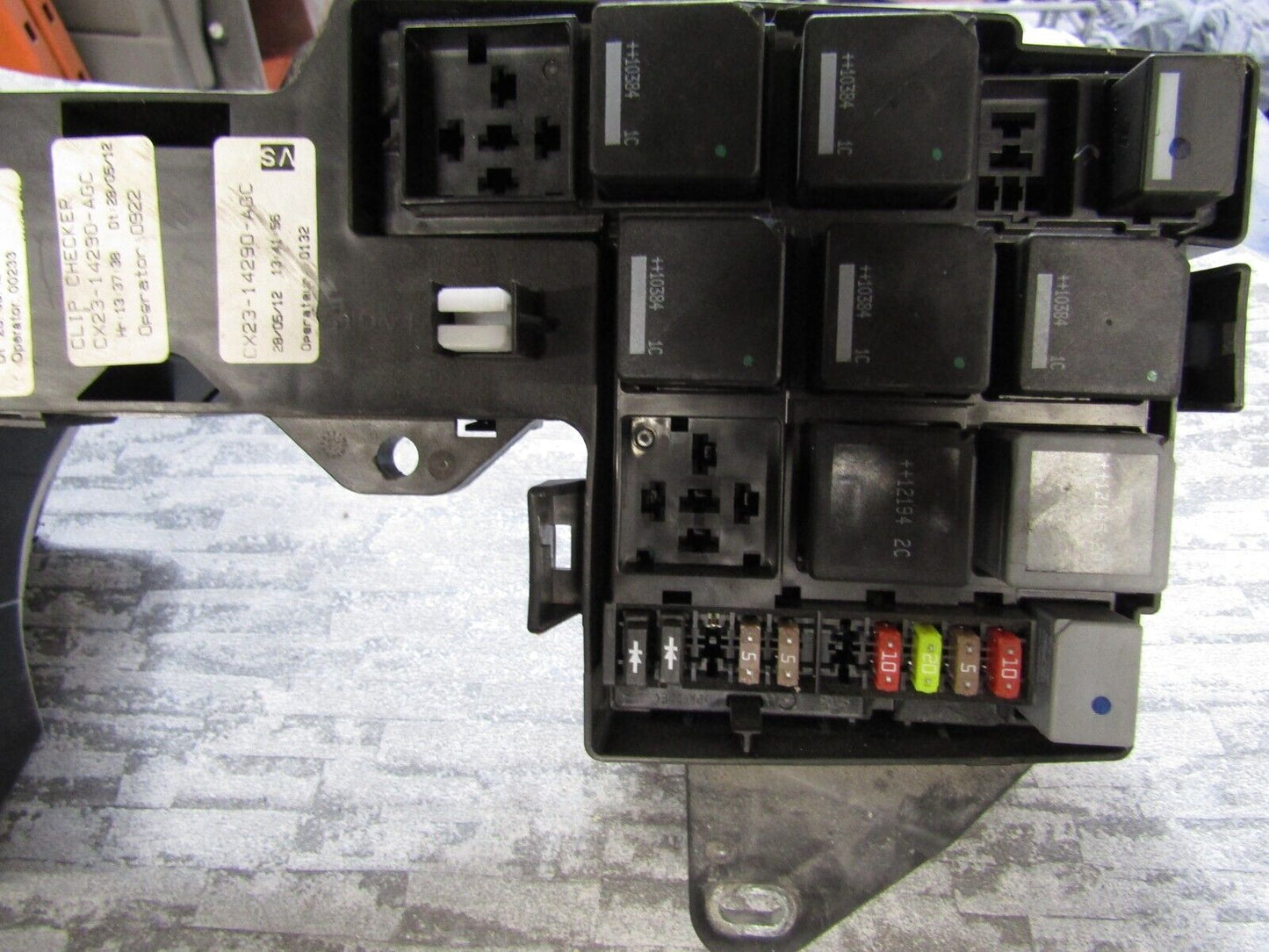 JAGUAR XF X250 2.2 DIESEL ENGINE BAY FUSE BOX CX23-14290-AGC