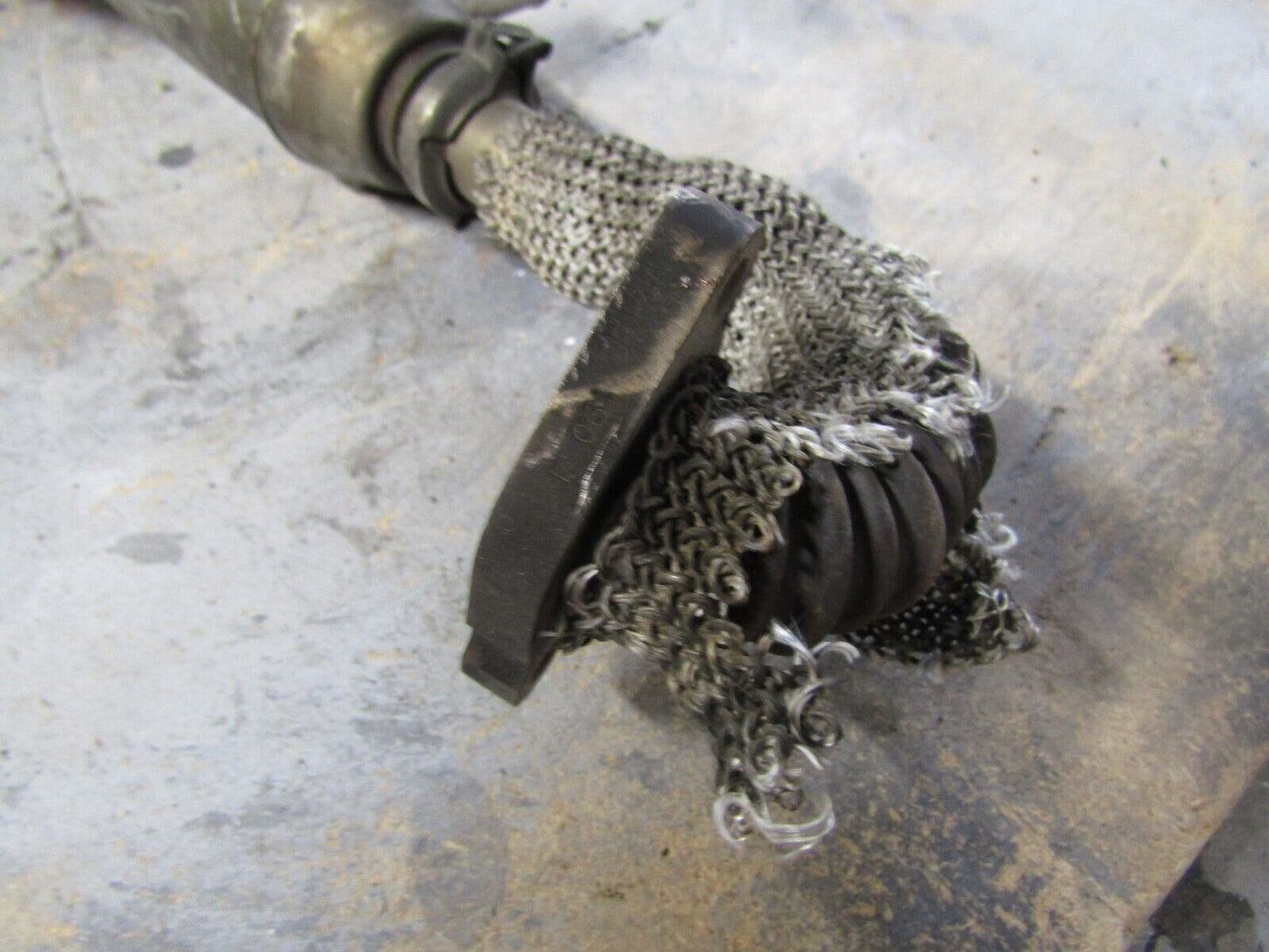 JAGUAR S TYPE/ XF 2.7 DIESEL EGR VALVE WITH COOLER 4R8Q-9Y493-AJ