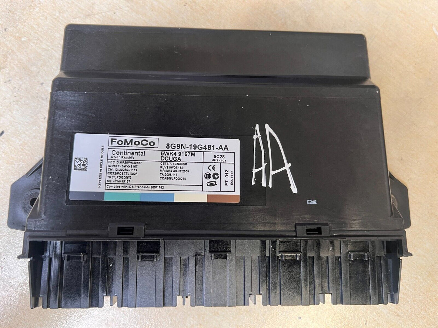 Jaguar XF X250 Keyless Vehicle Module ECU 8G9N-19G481-AA/AB
