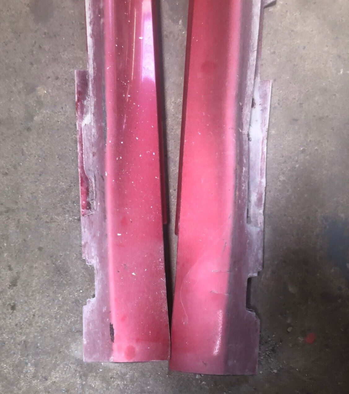 JAGUAR XF X250 SPORT SALOON  2012 O/S,N/S SIDE SKIRT PAIR -RED