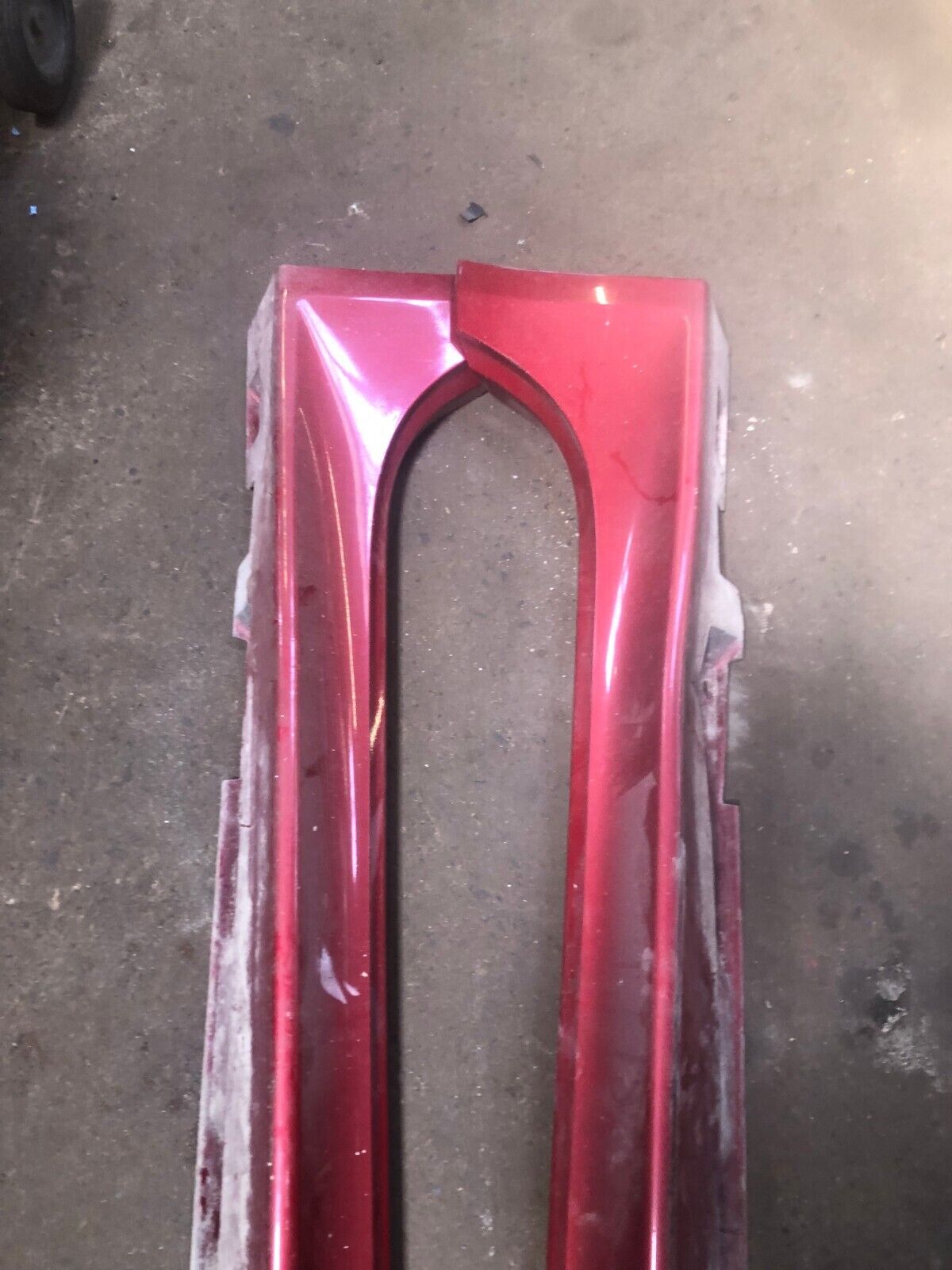 JAGUAR XF X250 SPORT SALOON  2012 O/S,N/S SIDE SKIRT PAIR -RED