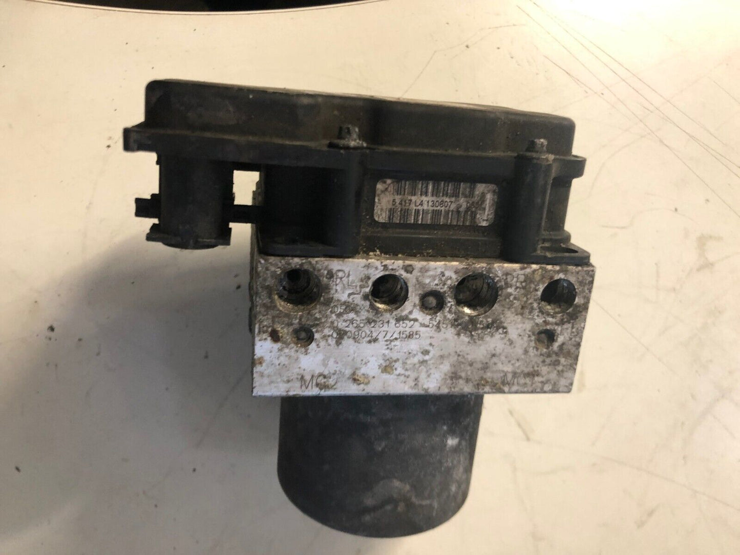 LDV MAXUS ABS PUMP 0265231652( 04-09)