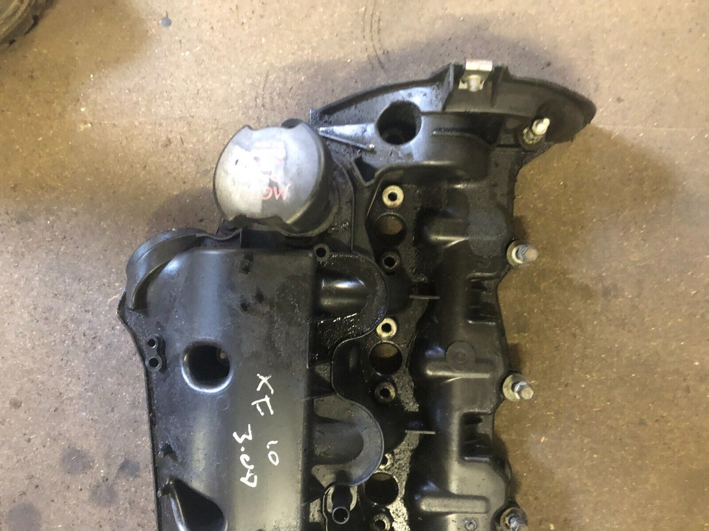 JAGUAR XF 3.0 DIESEL ROCKER COVER RIGHT DRIVER SIDE