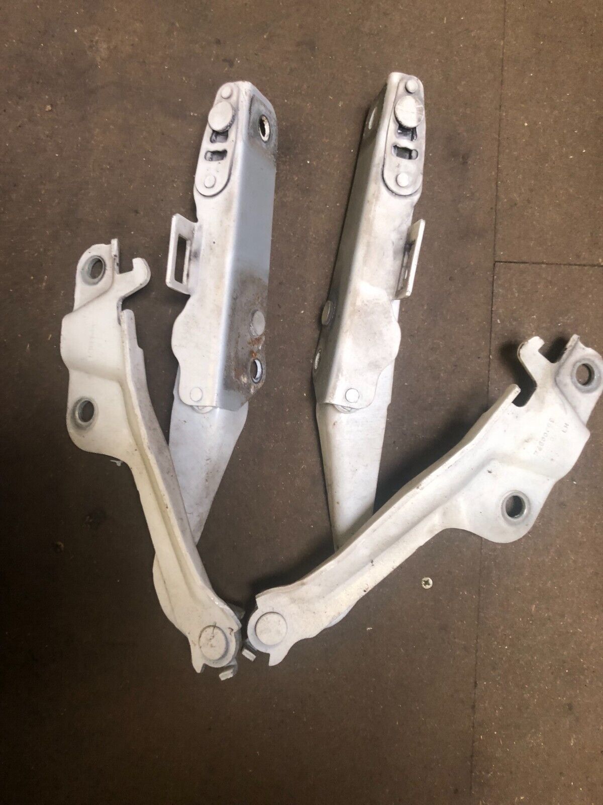 JAGUAR XF X250 BONNET HINGE PAIR WHITE