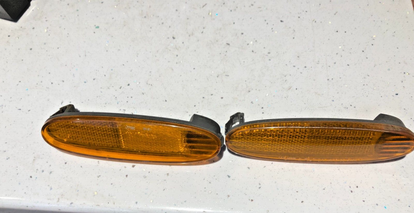 JAGUAR XJ 3.2 BUMPER REFLECTOR PAIR