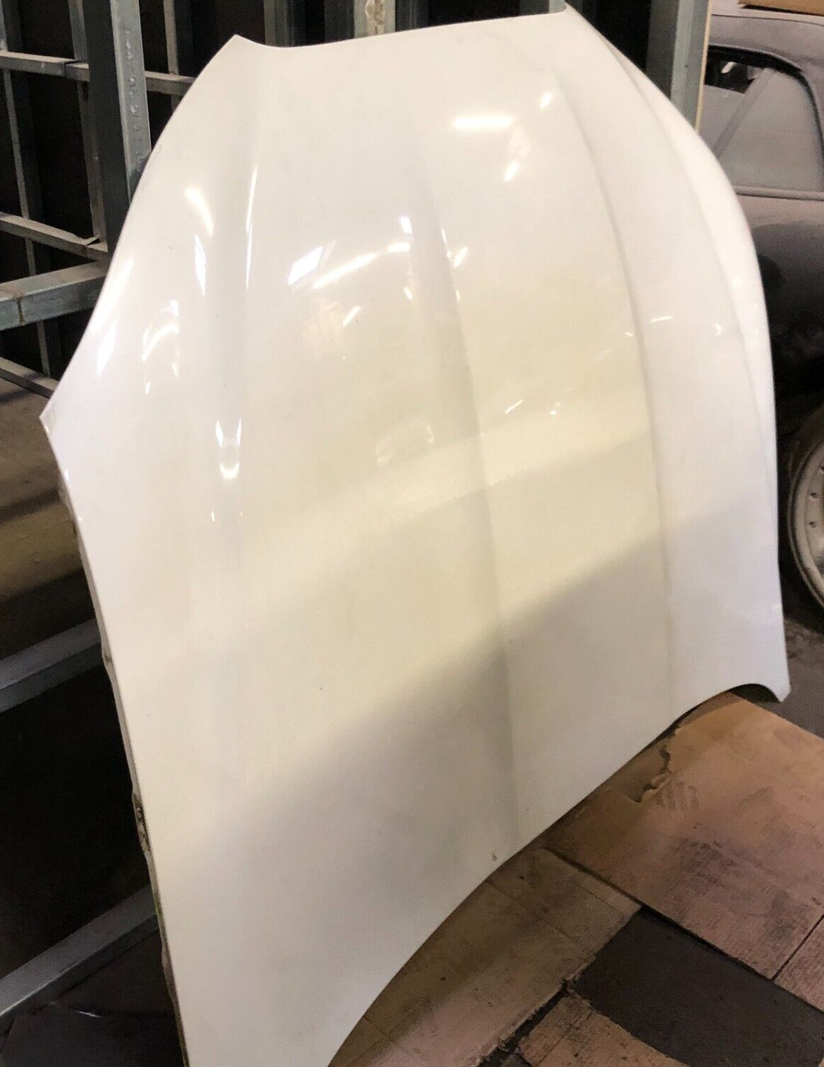 JAGUAR XF X250 SALOON FRONT BONNET HOOD IN WHITE