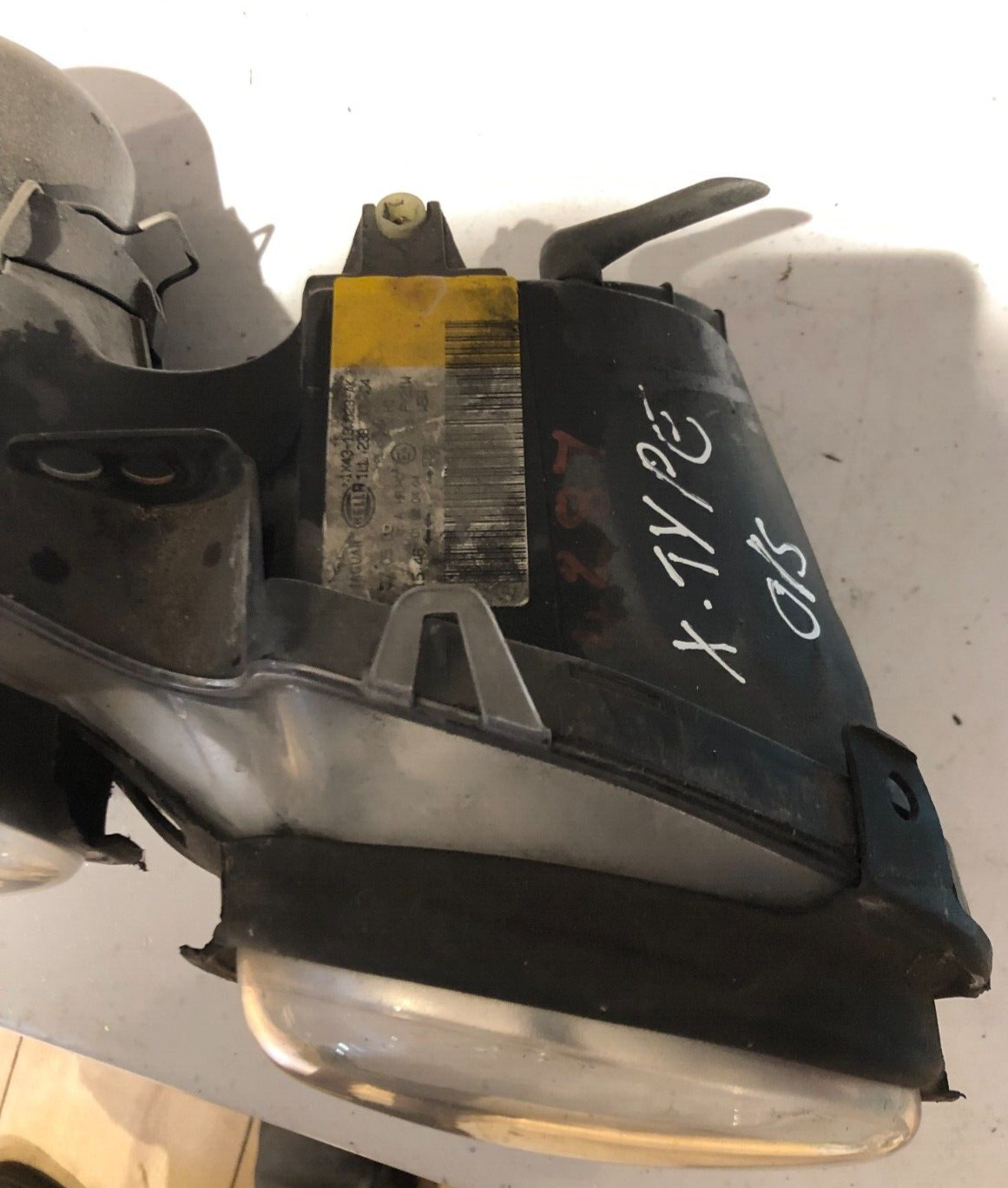 JAGUAR X-TYPE RIGHT DRIVERS HEADLIGHT/LAMP WITH NEW ABS ADJUSTERS FITTED