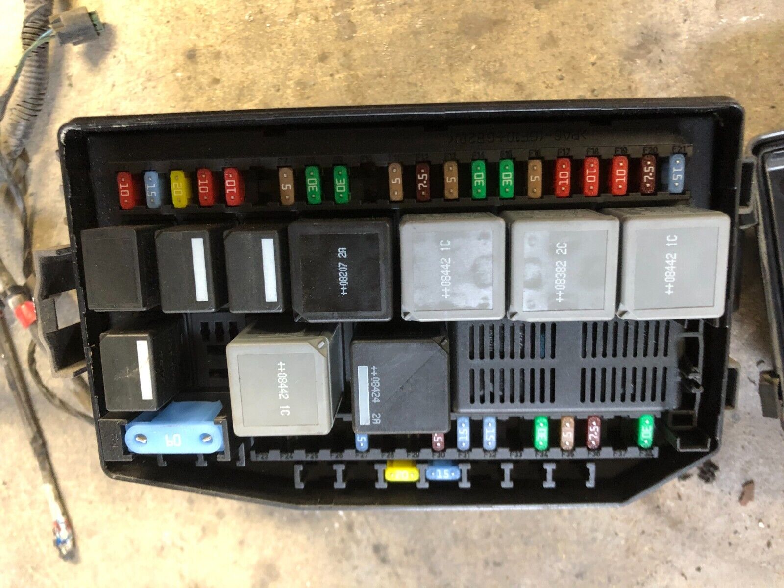 X Type Engine Bay JAGUAR X-TYPE (DIESEL) 2003-2010 FUSEBOX ENGINE BAY 4X43-14A073-DC ...