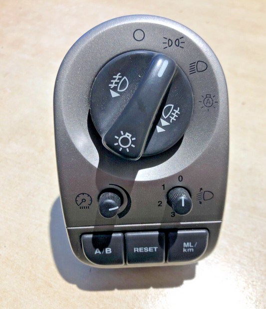 JAGUAR X TYPE HEADLIGHT SWITCH SILVER (WITH ODOMETER AND AUTO LIGHTS) 9X43 11654 EA