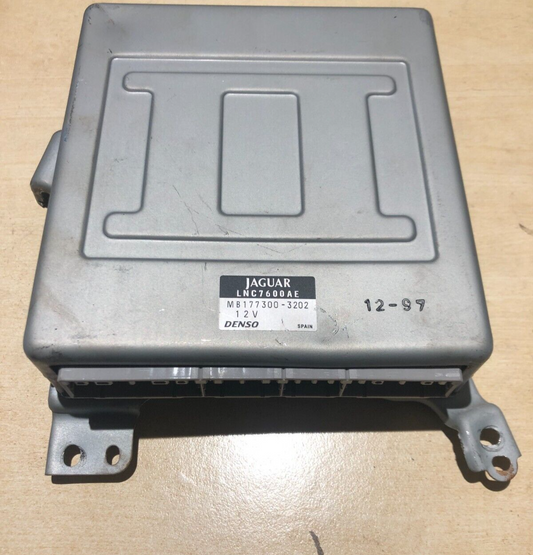 JAGUAR XJ8 XJR 1997-2002 AIR CONDITIONING MODULE LNC7600AE