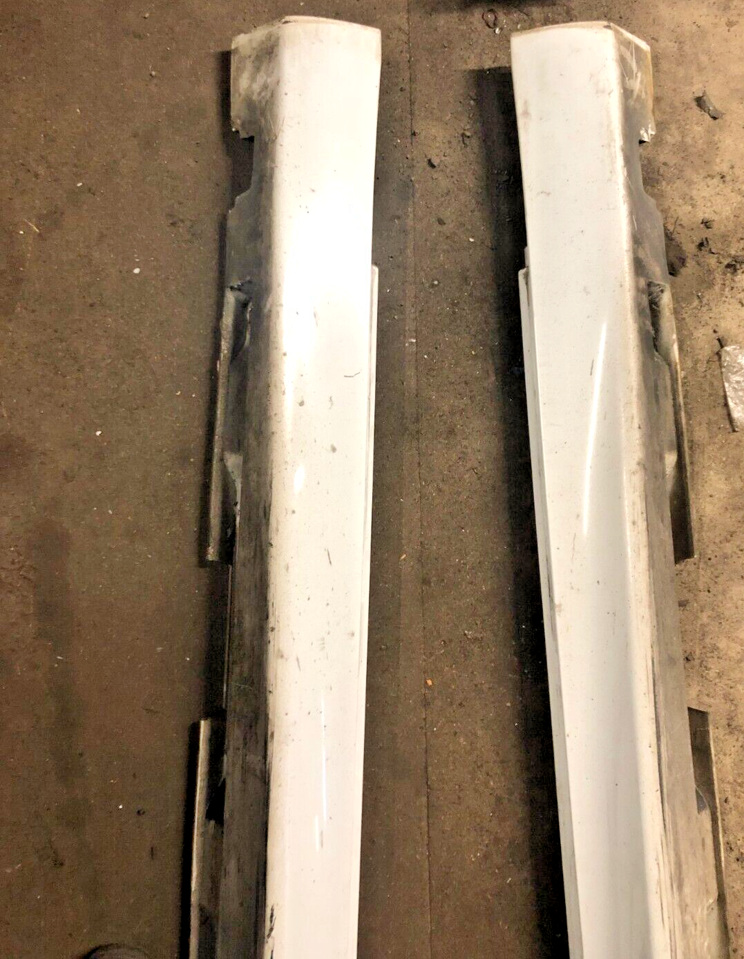 JAGUAR XF X250 R SPORT SALOON O/S & N/S SIDE SKIRT PAIR WHITE