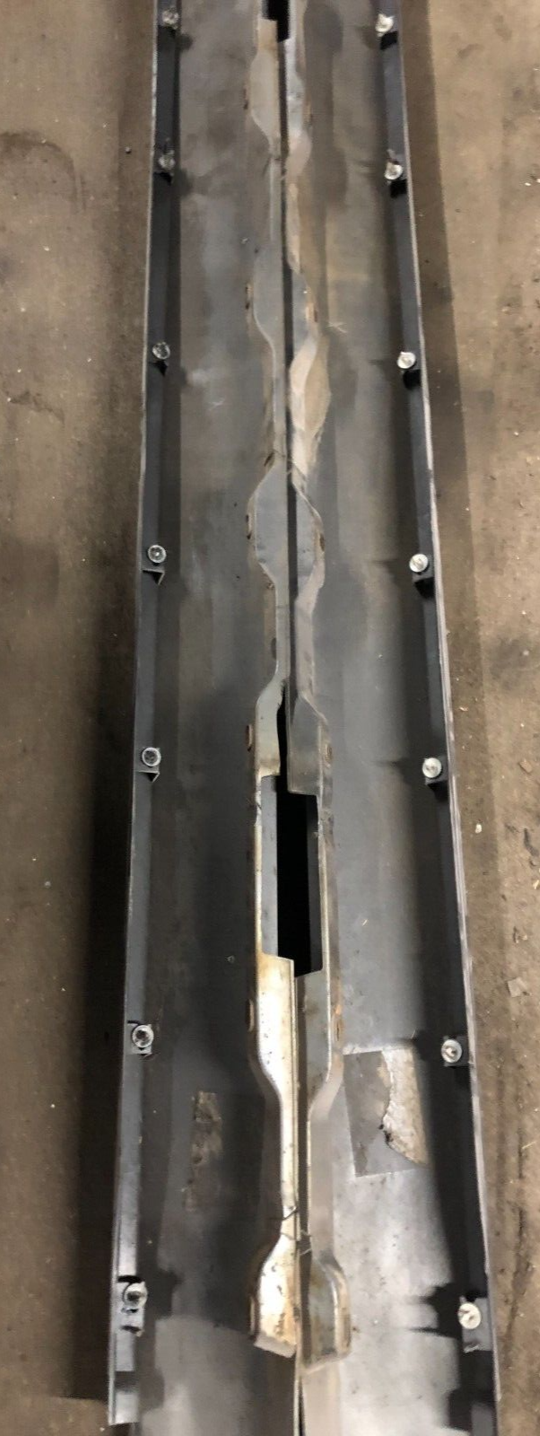 JAGUAR XF X250 O/S & N/S SIDE SKIRT PAIR SILVER