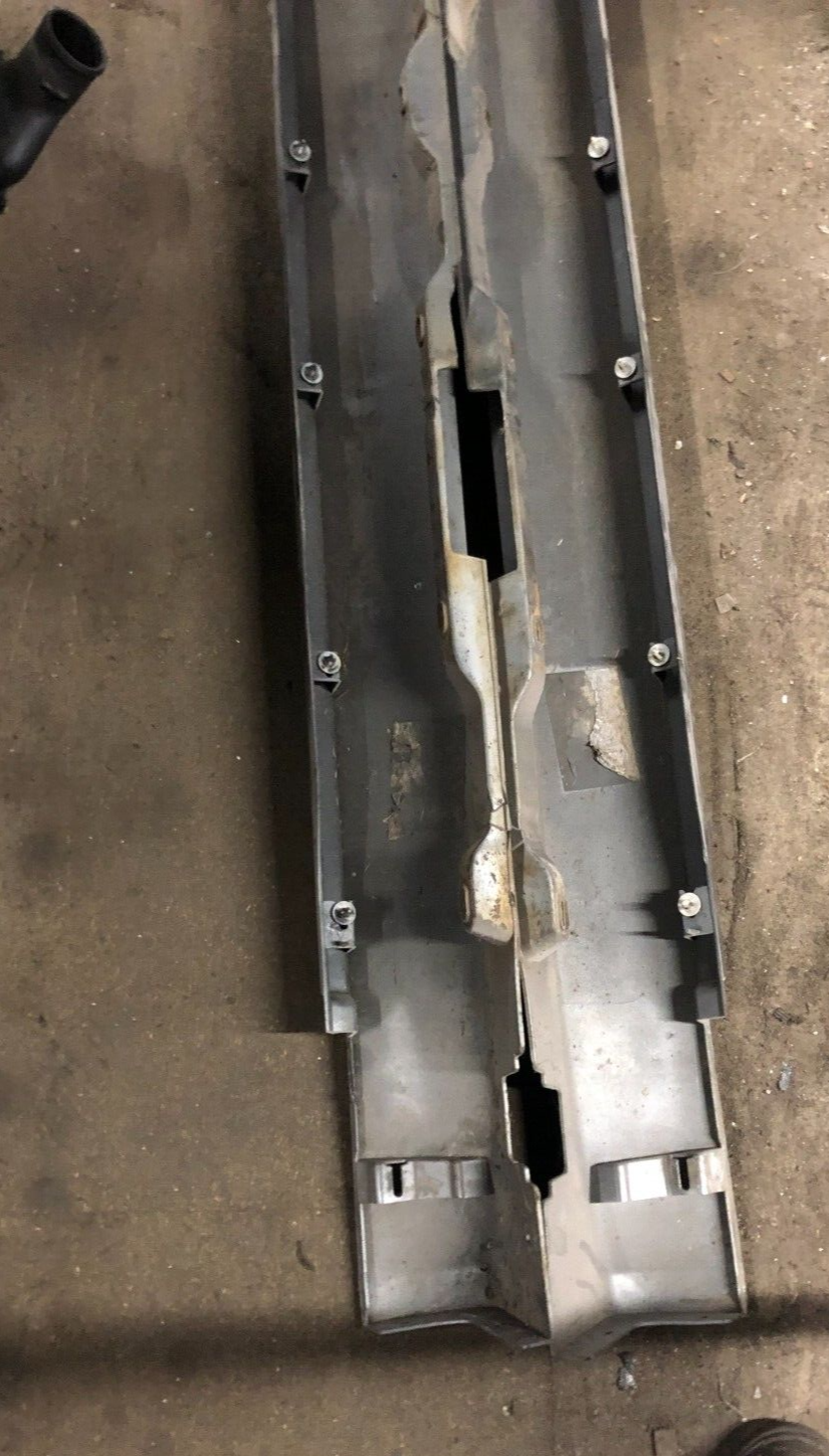 JAGUAR XF X250 O/S & N/S SIDE SKIRT PAIR SILVER