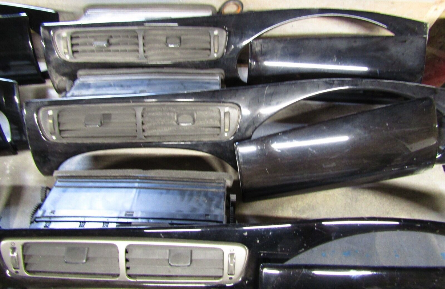 JAGUAR X TYPE DASHBOARD/VENTS  TRIM KIT X 1 ( PIANO BLACK ) 1X43-F045H48