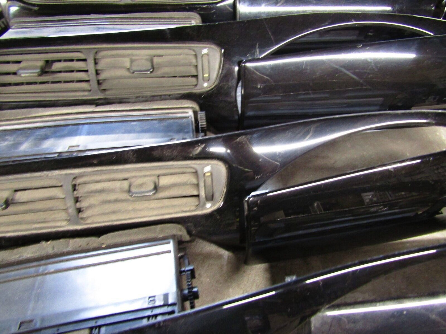 JAGUAR X TYPE DASHBOARD/VENTS  TRIM KIT X 1 ( PIANO BLACK ) 1X43-F045H48