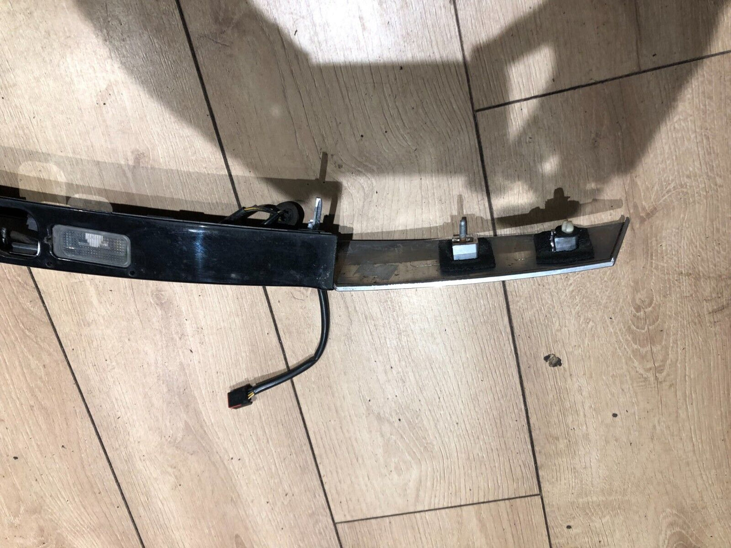 JAGUAR XF X250 BOOTLID STRIP HANDLE TRIM SALOON CX23-13550-BD