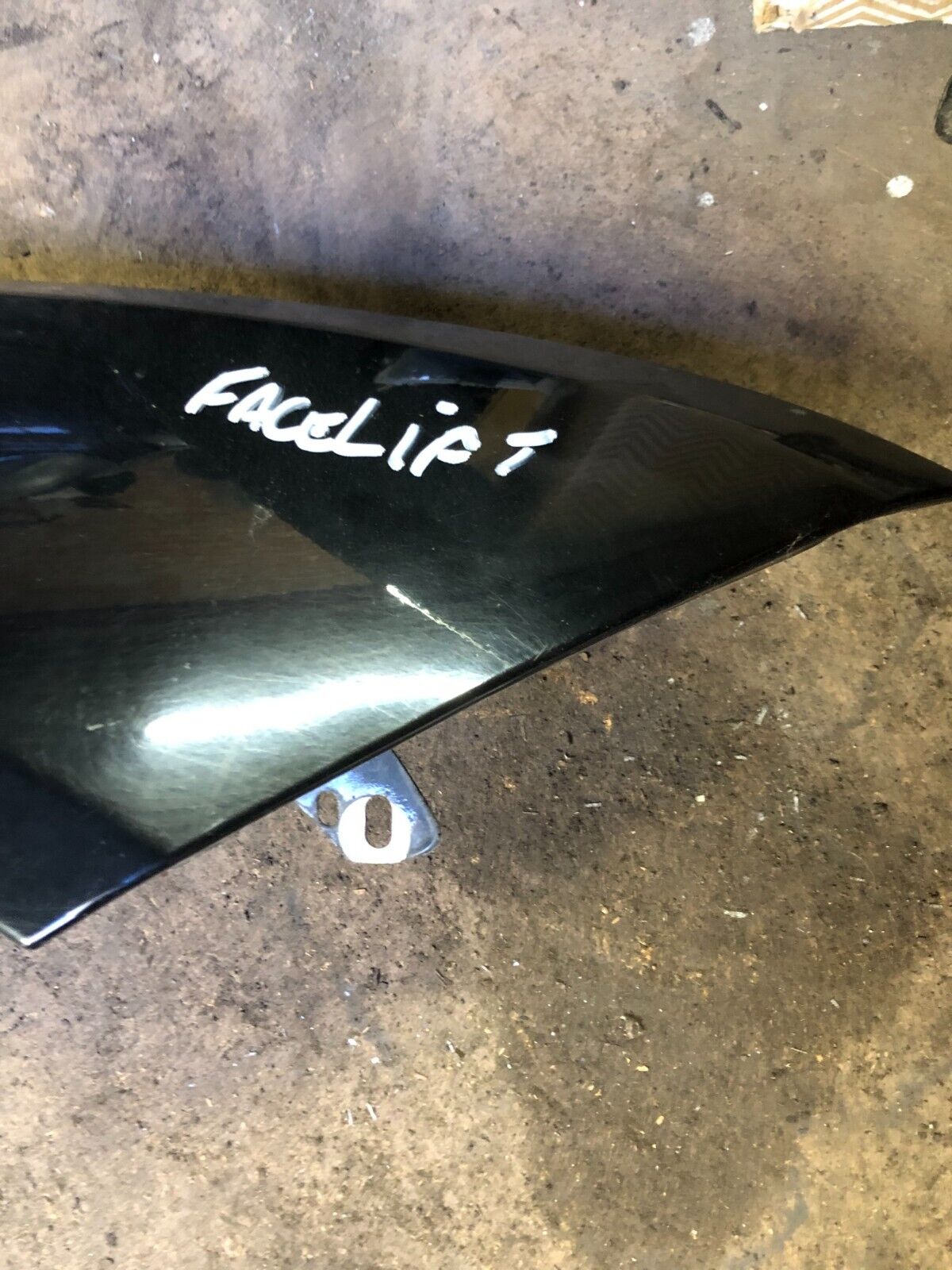 JAGUAR XF X250 FACELIFT DRIVERS WING FENDER PANEL & MOUNTING BRACKET