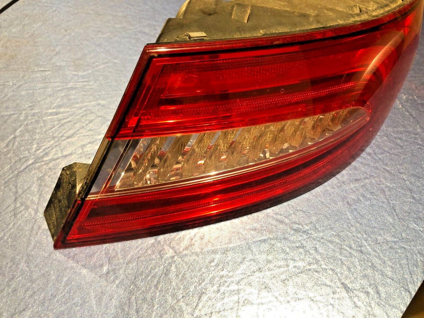 Genuine Jaguar XF 2011-2015 RIGHT REAR TAIL LAMP FACELIFT