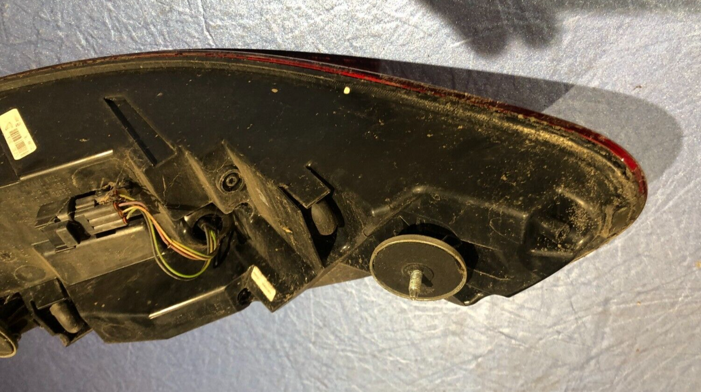 Genuine Jaguar XF 2011-2015 RIGHT REAR TAIL LAMP FACELIFT