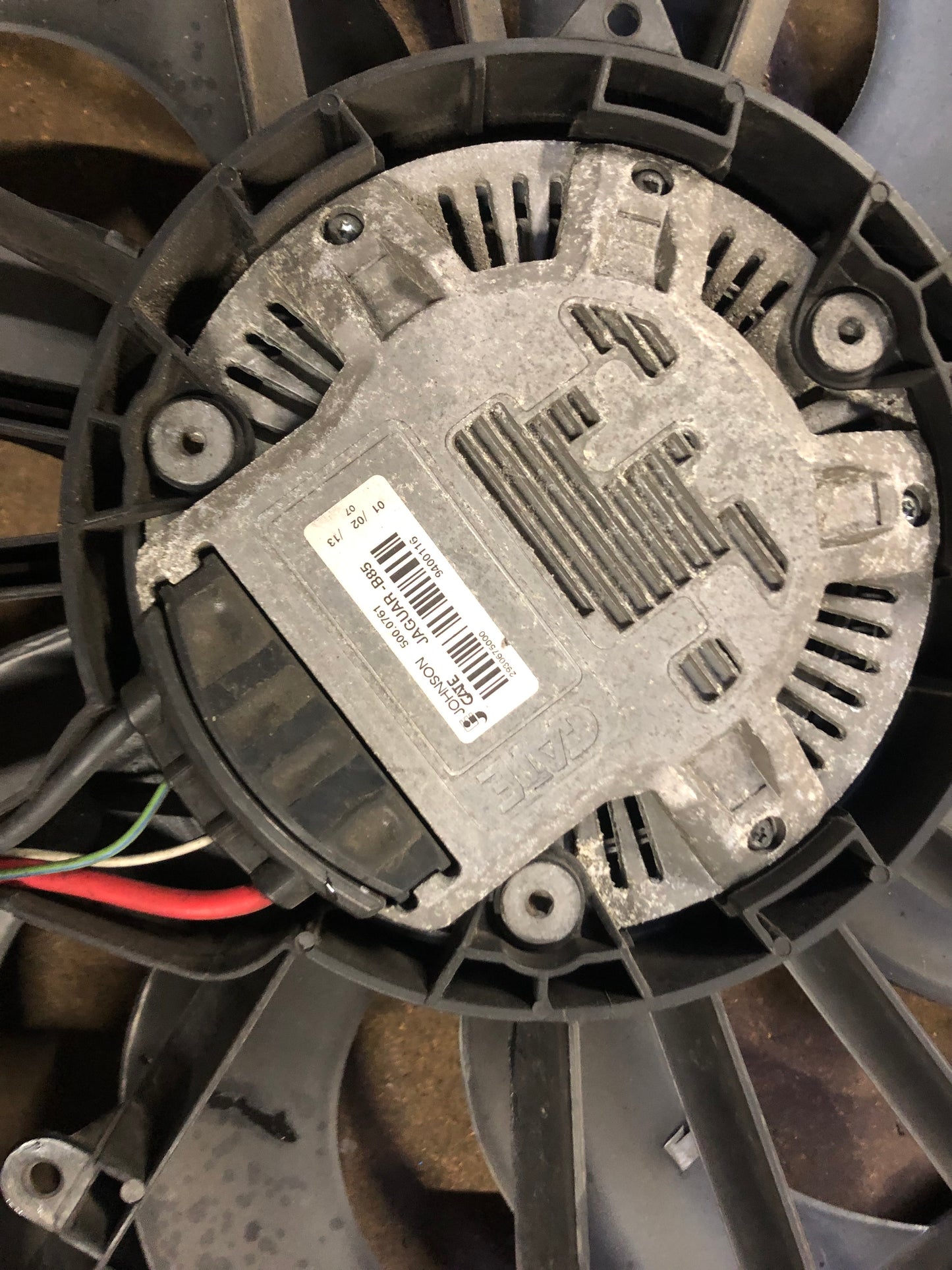 JAGUAR XF X250 2.2 DIESEL RADIATOR COOLING FAN MOTOR/COWL ASSEMBLY CX23-8C607-AC