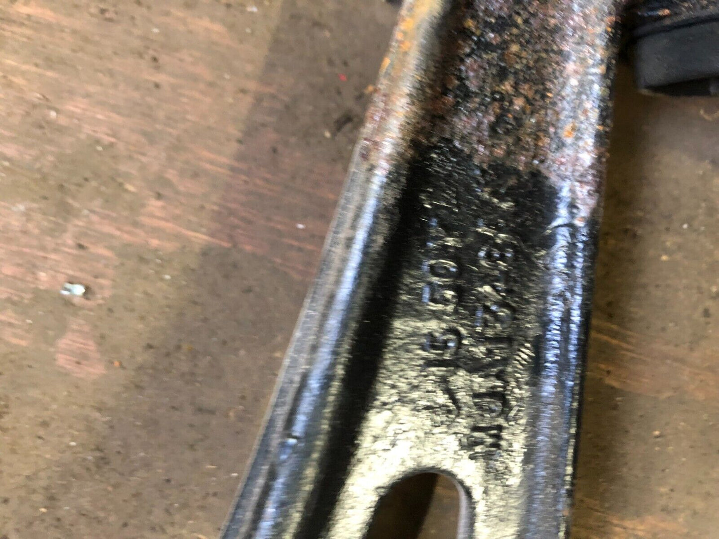 Jaguar XK8 XKR 1996-2006 FRONT RIGHT LOWER LATERAL WISHBONE ARM + BALL JOINT