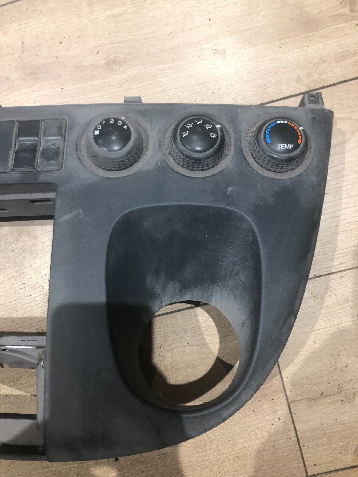 JAGUAR LDV MAXUS CENTER DASH CONSOLE
