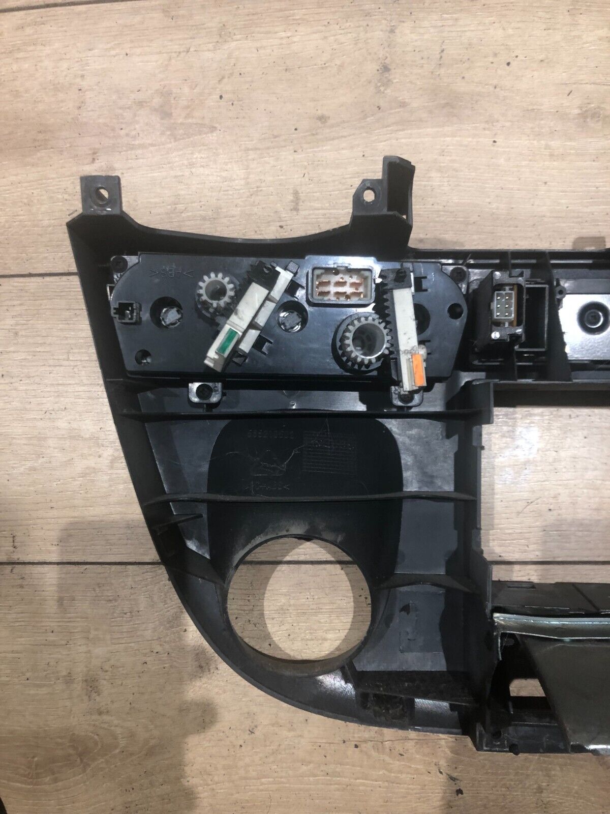 JAGUAR LDV MAXUS CENTER DASH CONSOLE