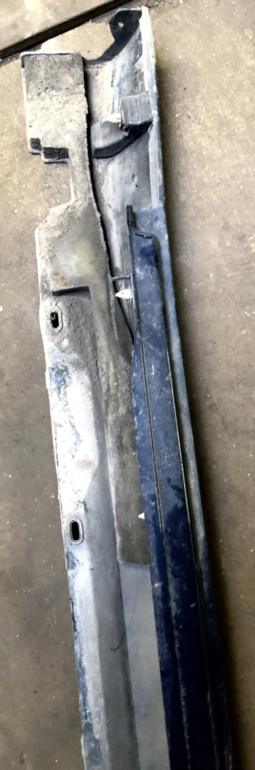 JAGUAR XF SPORT O/S & N/S SIDE SKIRT PAIR BLUE(JJX)