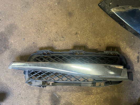 Jaguar XF 2008-2011 LEFT FRONT BUMPER AIR DUCT GRILLE INSERT