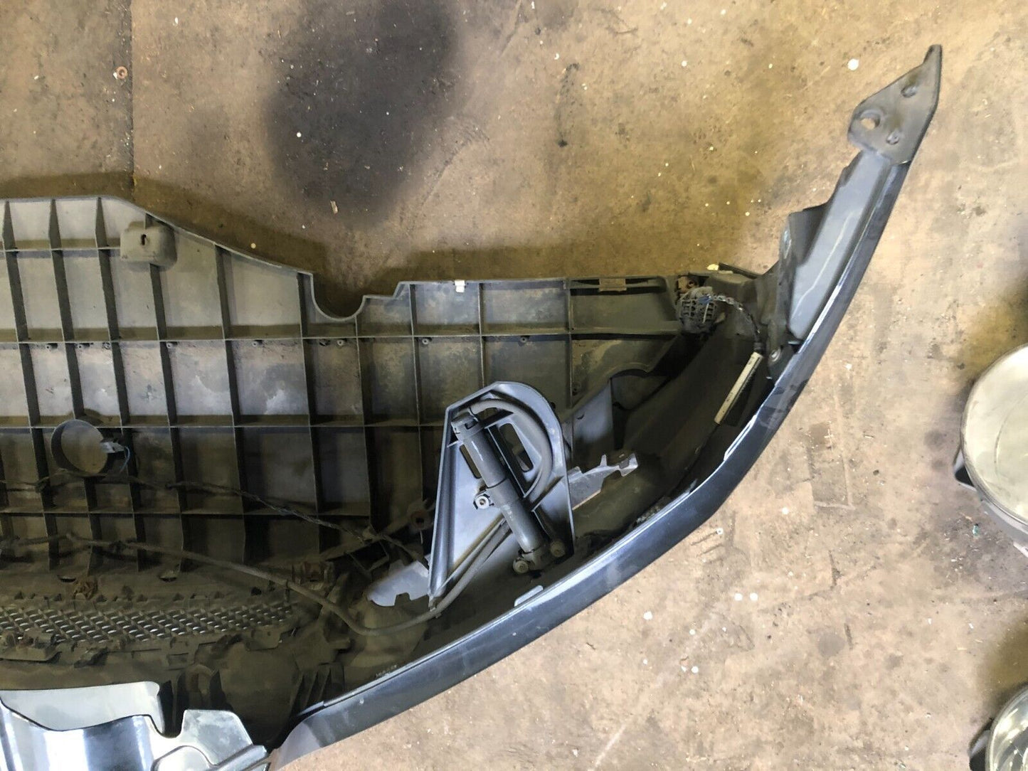 JAGUAR XF X250 SPORT FACELIFT FRONT BUMPER  BLACK