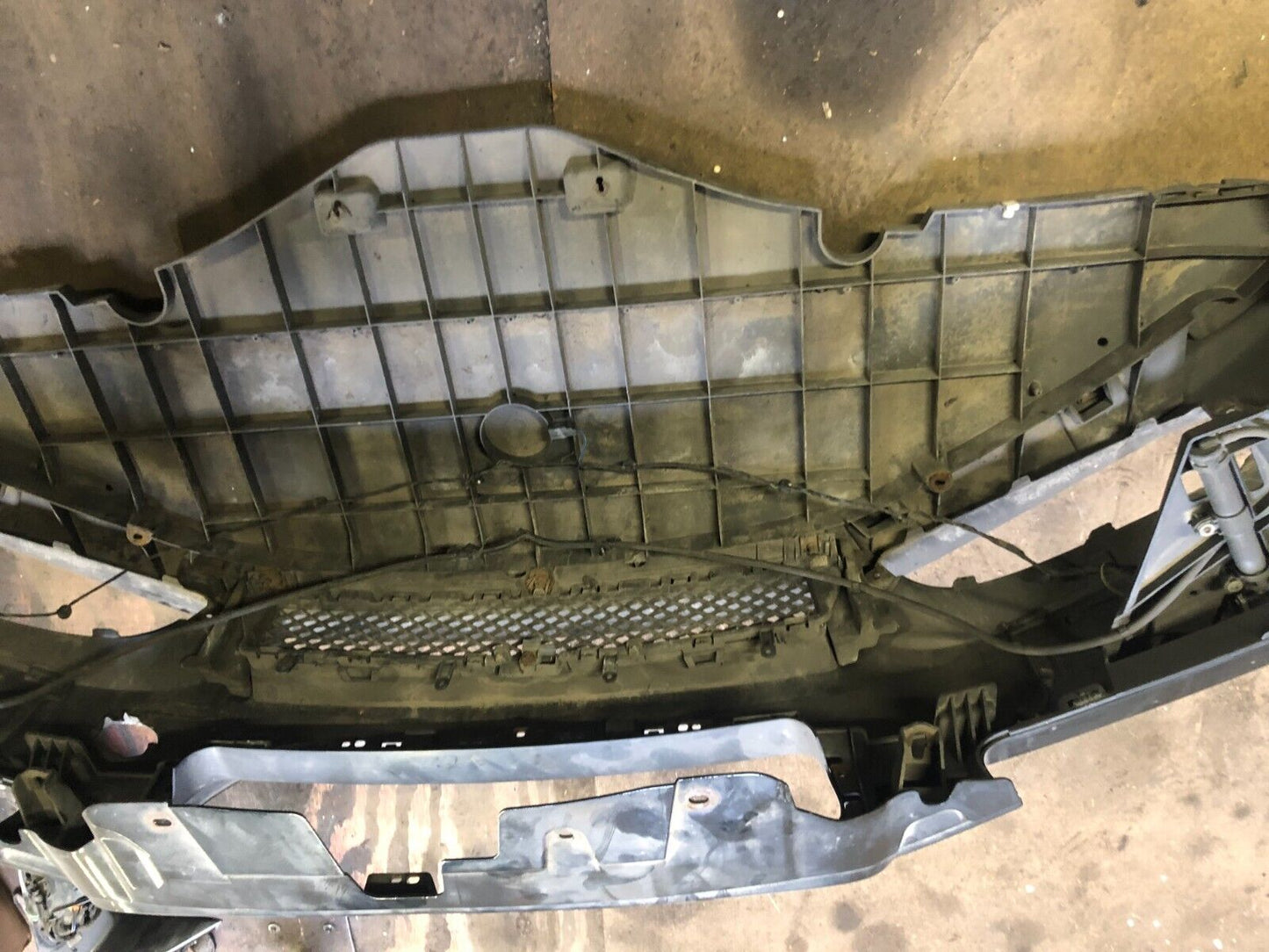 JAGUAR XF X250 SPORT FACELIFT FRONT BUMPER  BLACK