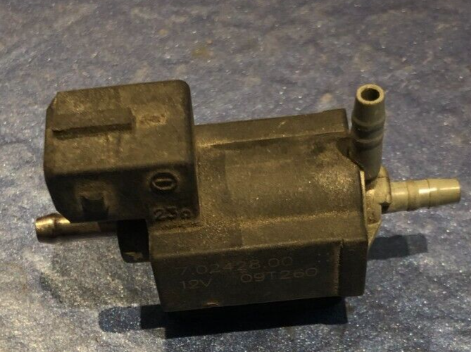 Jaguar XF X250 Solenoid Valve Pressure Converter for 3.0D 7.02428.00