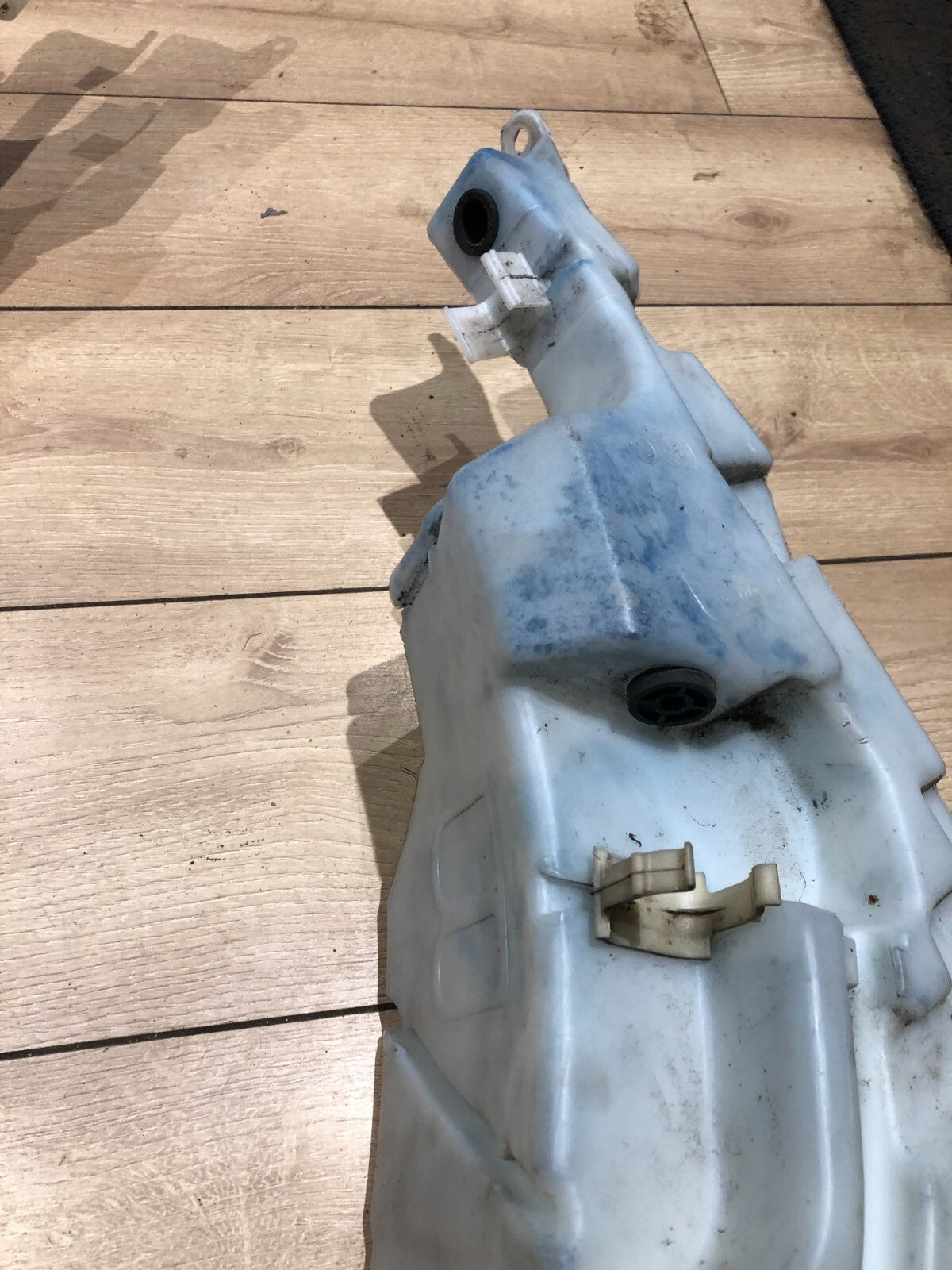 JAGUAR XF XF 2008-2011 WINDSCREEN WASHER RESERVOIR (Models with headlamp washer)