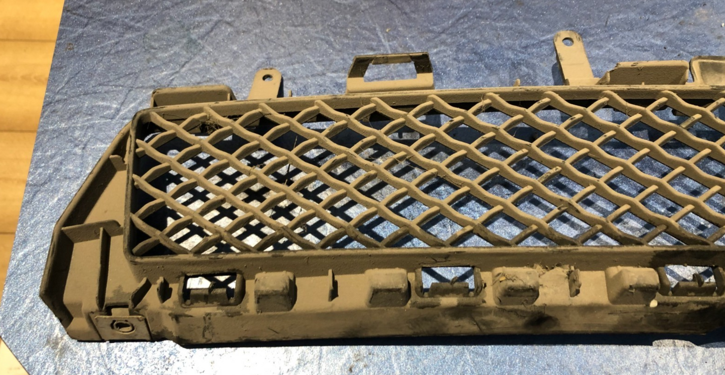 Jaguar XF 2011-2015 "SPORT" FRONT BUMPER CENTRE GRILLE / AIRDAM LOWER MESH