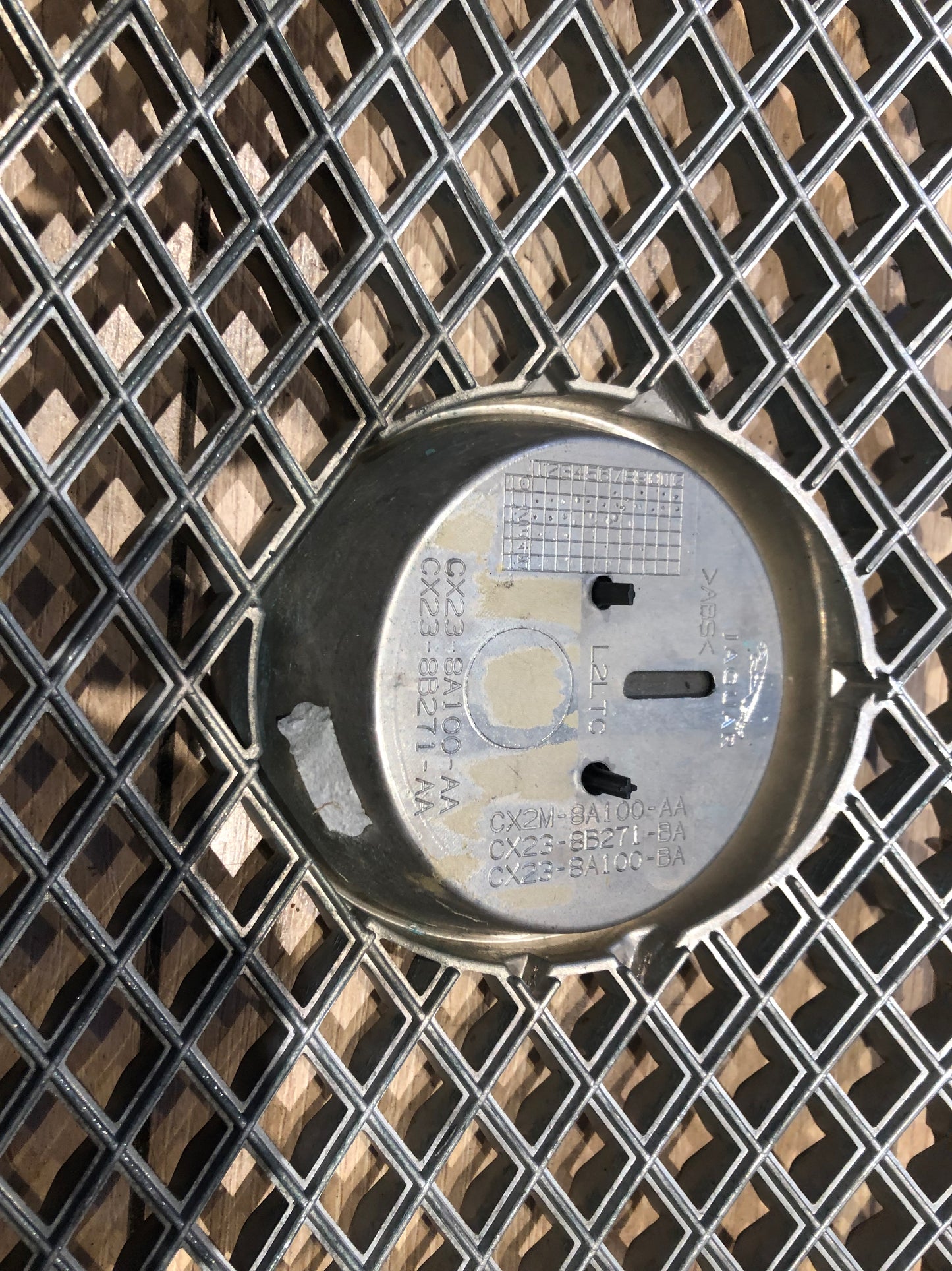 JAGUAR XF 2011-2015 CHROME MESH GRILLE (PRE FACELIFT)