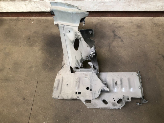 JAGUAR  XF FRONT BUMPER WING CHASSIS RIGHT BRACKET ASSEMBLY 2012-15