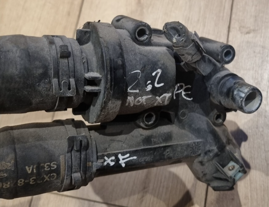 JAGUAR XF 2.2D Water pipe/connector CX23-8286-ED