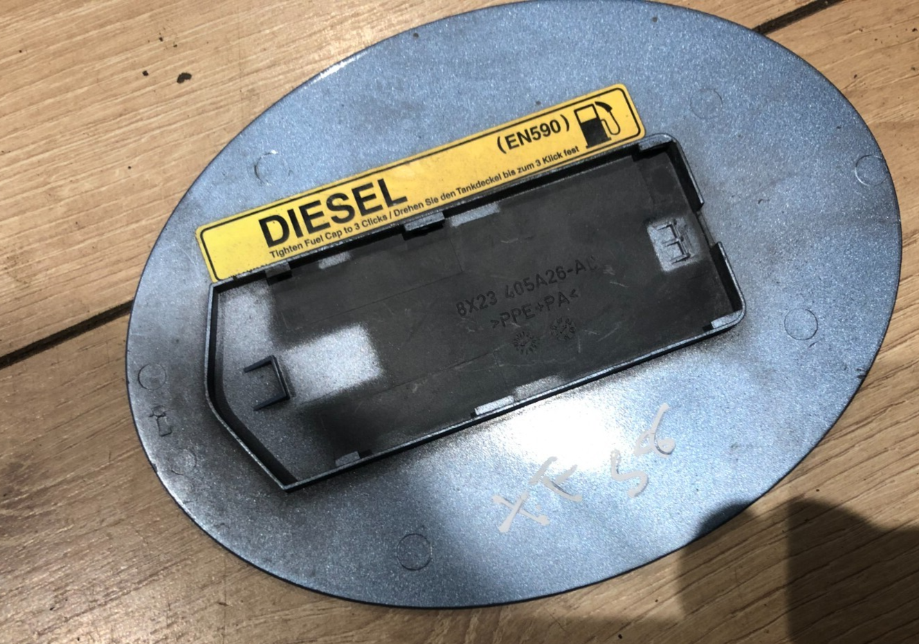 JAGUAR XF X250  FUEL TANK FILLER FLAP DOOR COVER LIGHT BLUE /SILVER