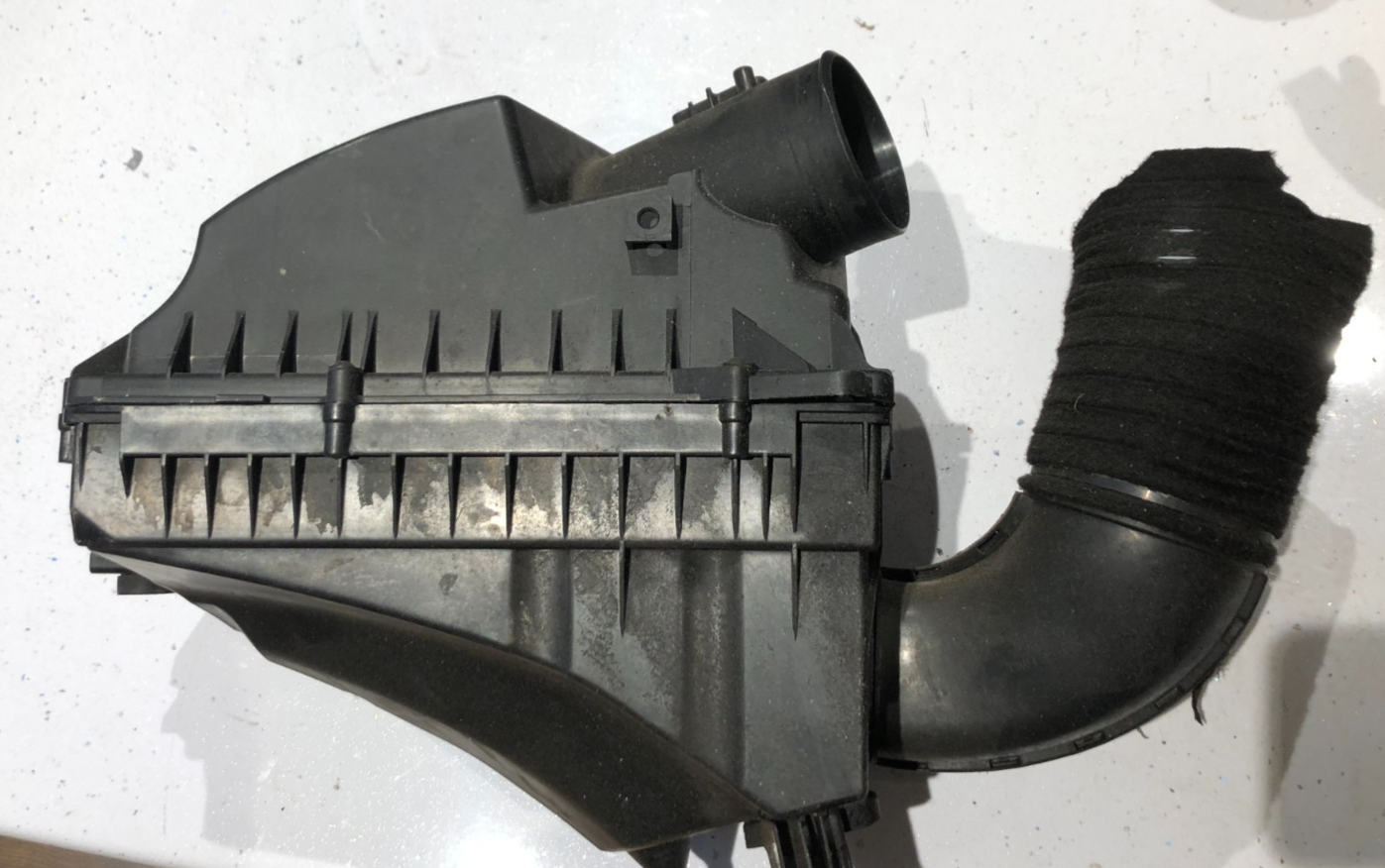 Jaguar XF 2.2 DIESEL AIR FILTER BOX / AIRCLEANER