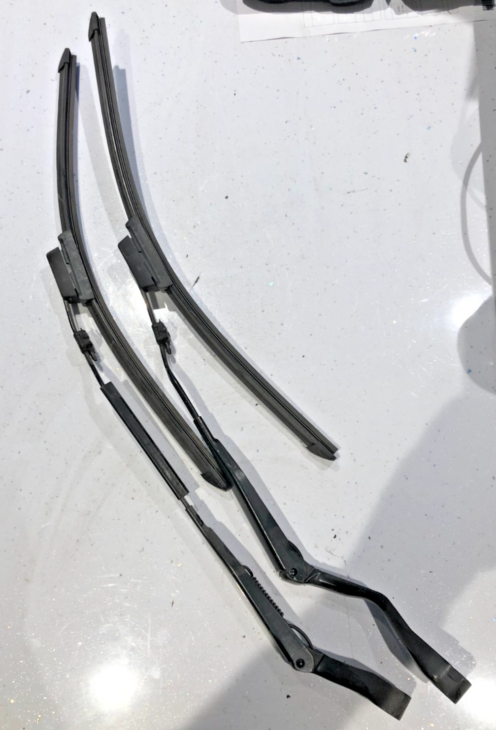 Jaguar XK8 XKR 1996-2006 WINDSCREEN WIPER ARM PAIR