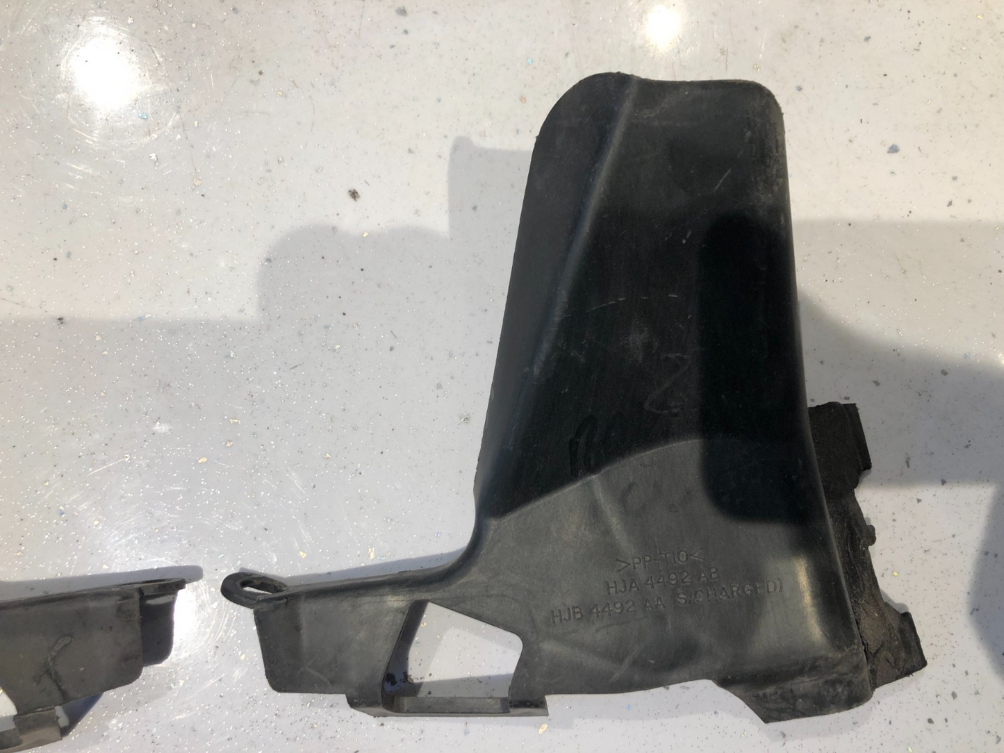 Jaguar XK8 XKR 1996-2006 WATER DEFLECTOR  WINDSCREEN SCUTTLE PANEL-PAIR