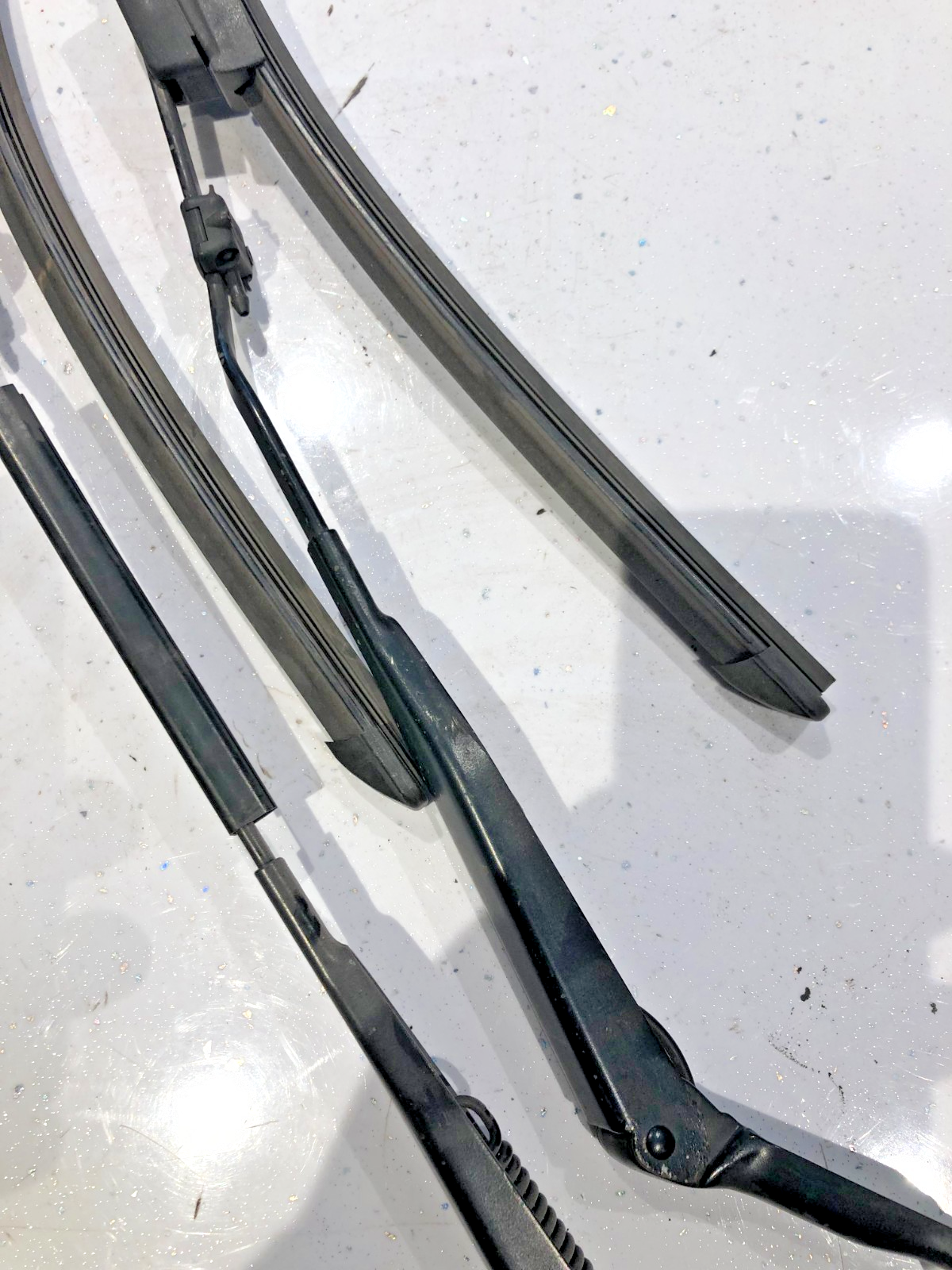 Jaguar XK8 XKR 1996-2006 WINDSCREEN WIPER ARM PAIR