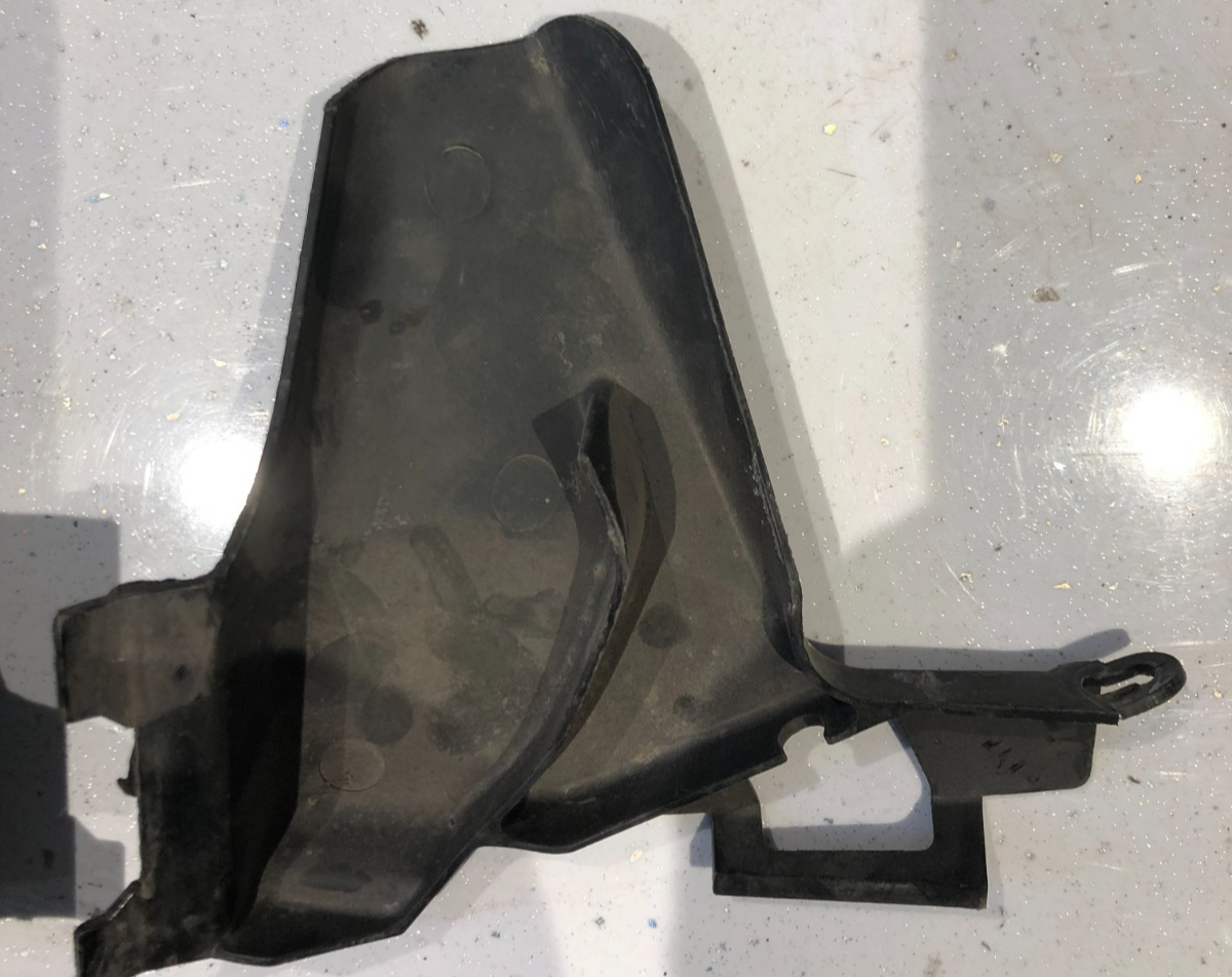 Jaguar XK8 XKR 1996-2006 WATER DEFLECTOR  WINDSCREEN SCUTTLE PANEL-PAIR